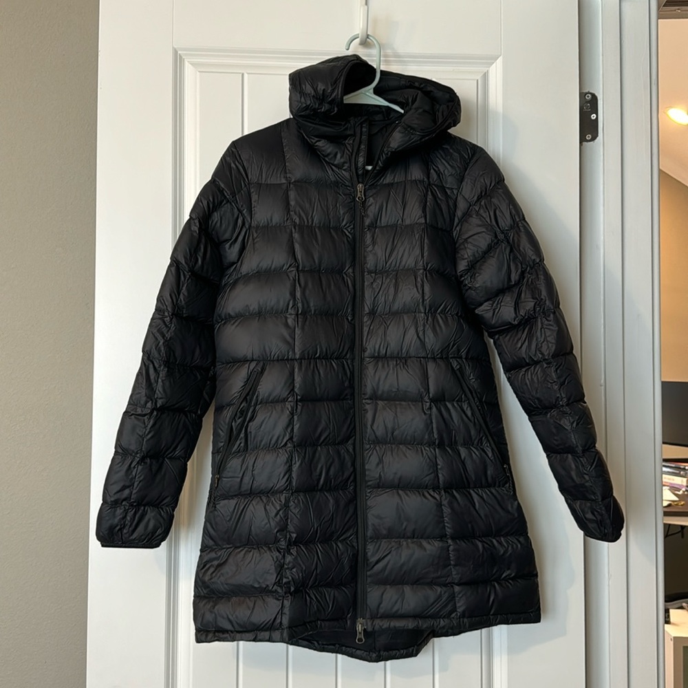 REI Co-op Black Women’s Lightweight Puffer Jacket - Medium